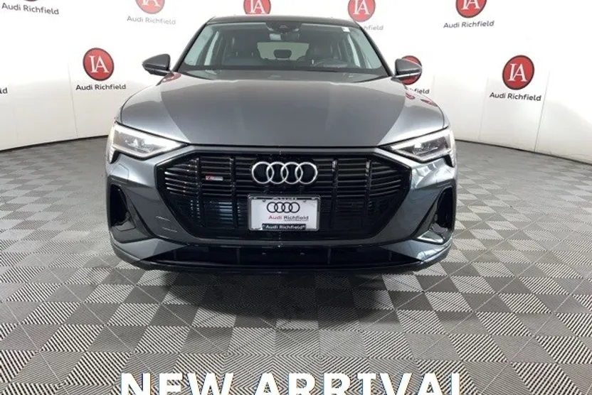2021 Audi e-tron Sportback Prestige photo 1