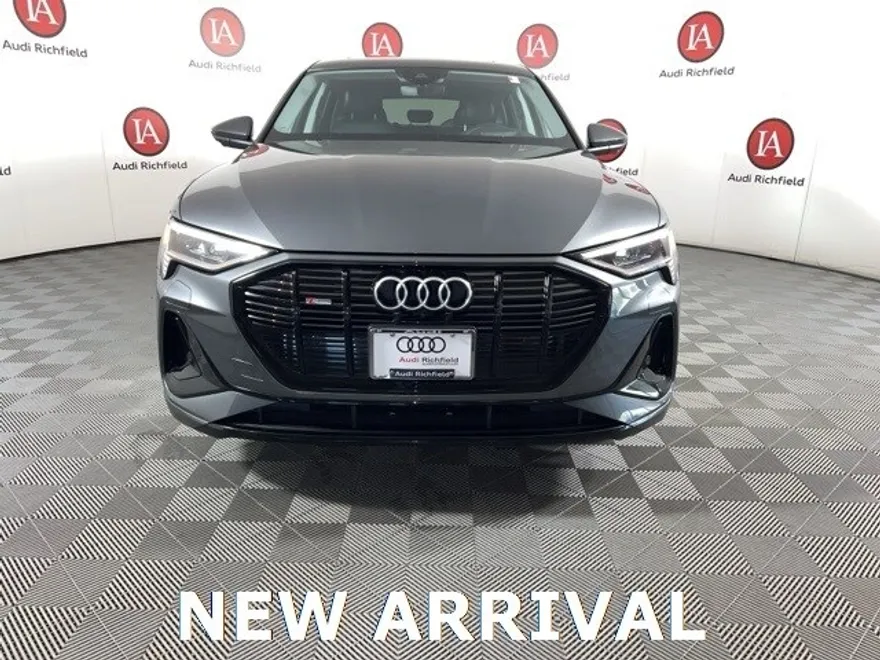 2021 Audi e-tron Sportback Prestige photo 1