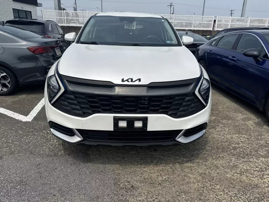 2023 Kia Sportage Hybrid LX photo 1