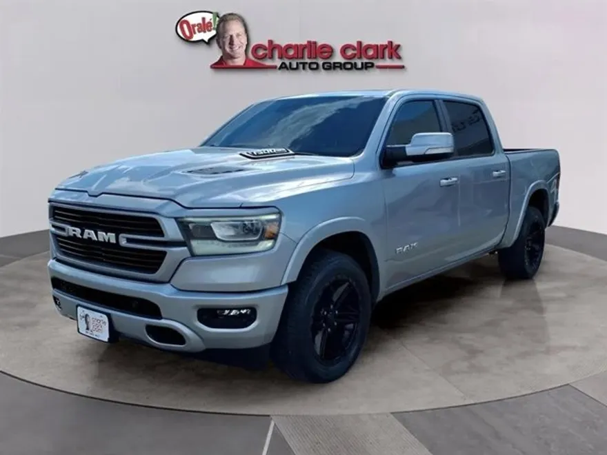 2022 Ram 1500 Laramie photo 1