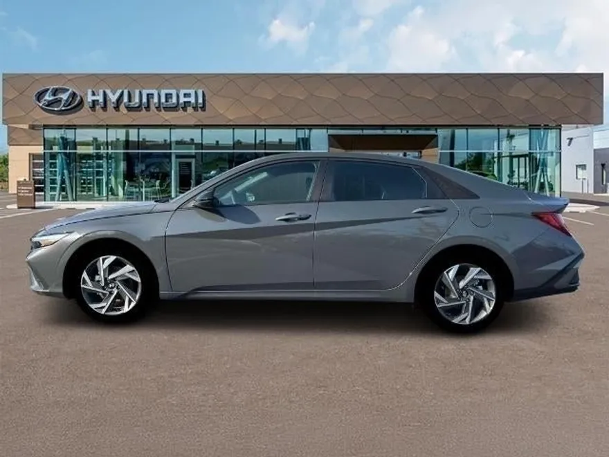 2025 Hyundai Elantra Hybrid SEL Sport photo 1