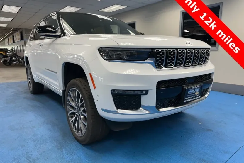 2024 Jeep Grand Cherokee L Summit Reserve photo 1