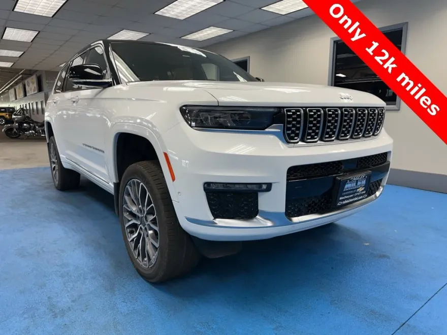 2024 Jeep Grand Cherokee L Summit Reserve photo 1