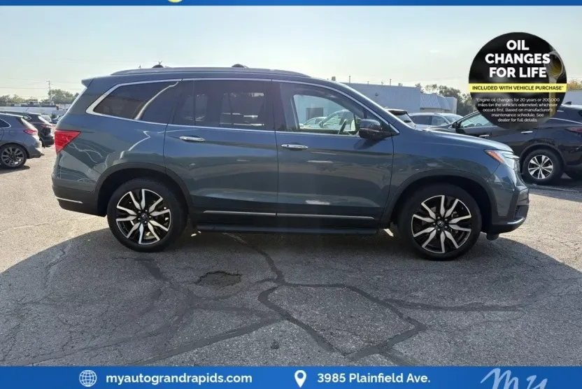 2020 Honda Pilot Touring photo 1