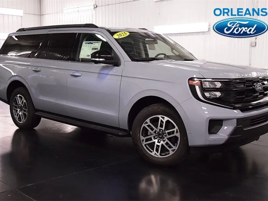 2025 Ford Expedition MAX photo 1