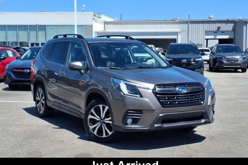 2022 Subaru Forester Limited photo 1