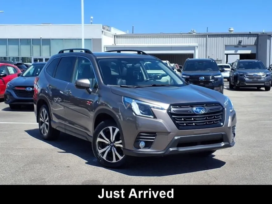 2022 Subaru Forester Limited photo 1