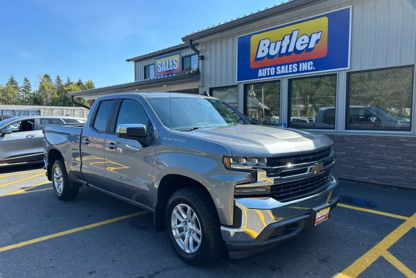 2019 Chevrolet Silverado 1500 LT photo 1