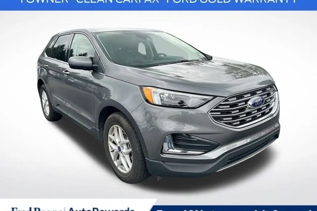 2022 Ford Edge SEL photo 1