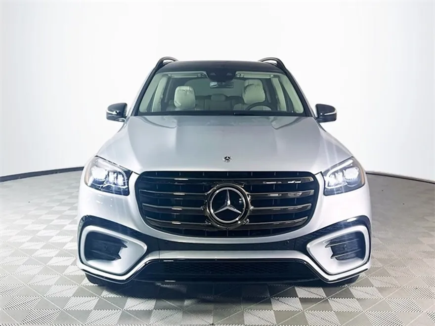 2026 Mercedes Benz GLS 450 4MATIC photo 1