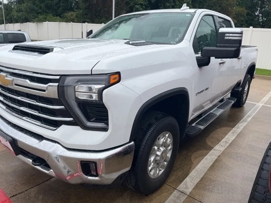 2024 Chevrolet Silverado 2500HD LTZ photo 1