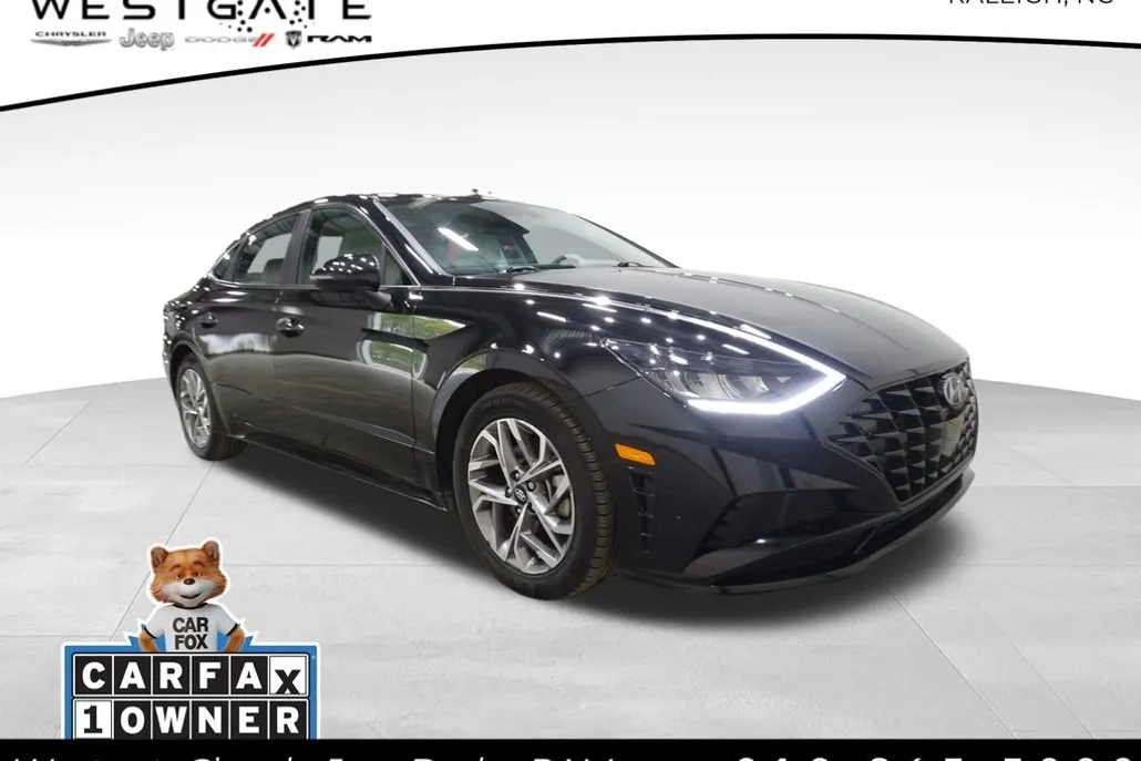 2022 Hyundai Sonata SEL photo 1