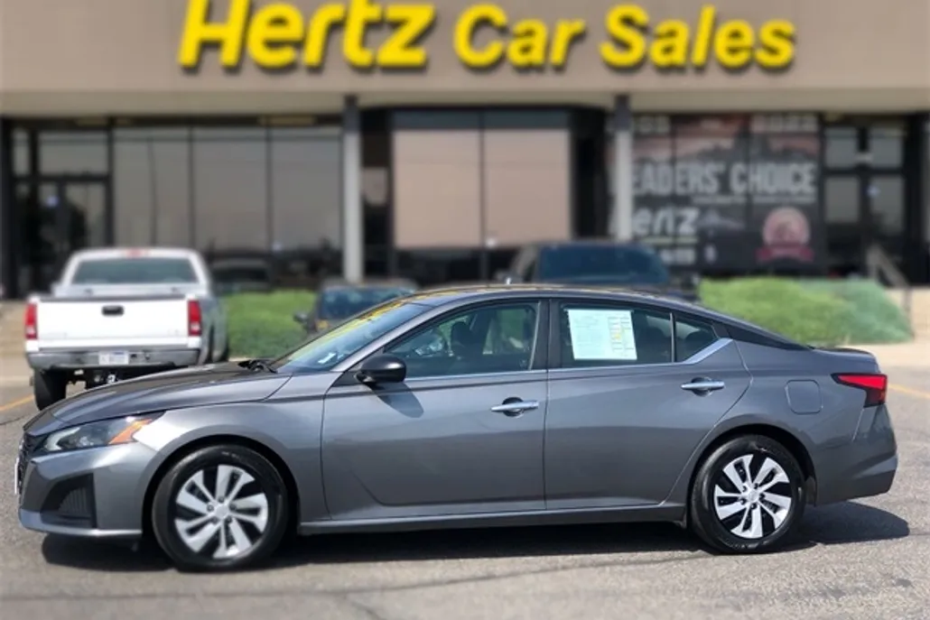 2024 Nissan Altima 2.5 S photo 1