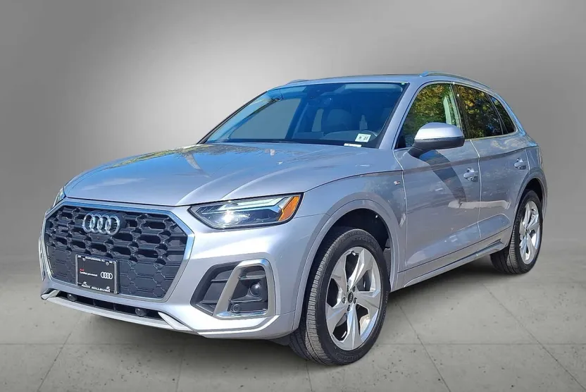 2022 Audi Q5 S line Premium Plus photo 1