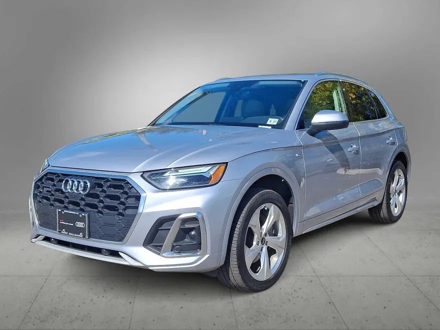 2022 Audi Q5 S line Premium Plus photo 1