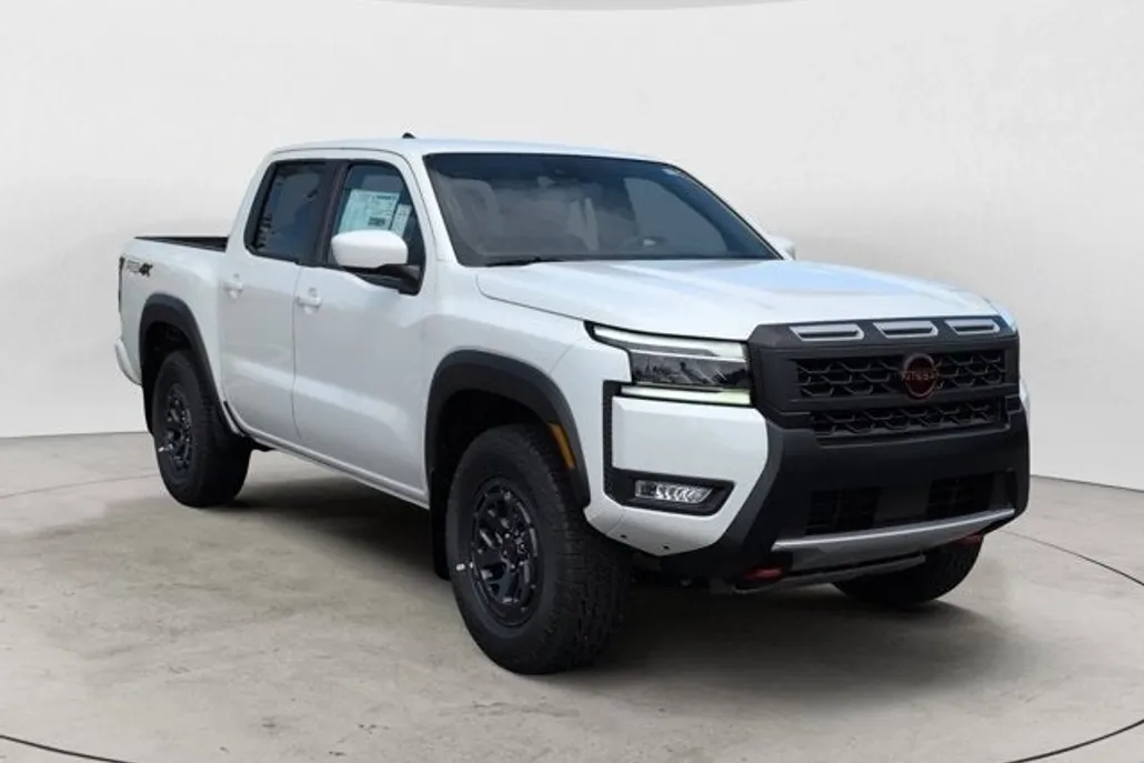 2025 Nissan Frontier PRO-4X photo 1