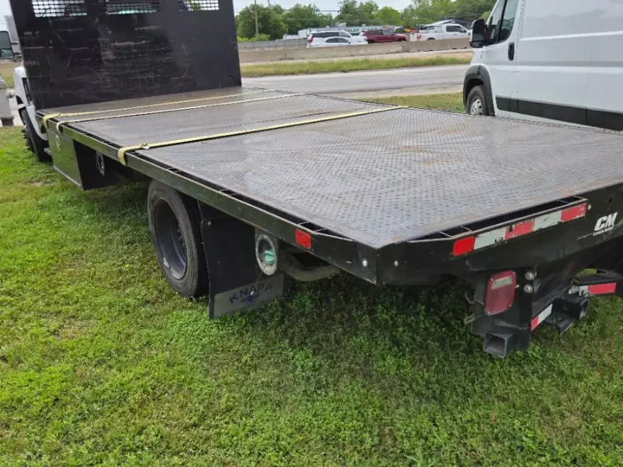 2022 Chevrolet Silverado 5500HD Work Truck photo 1