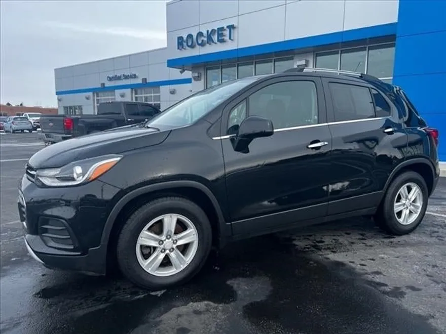 2017 Chevrolet Trax LT photo 1