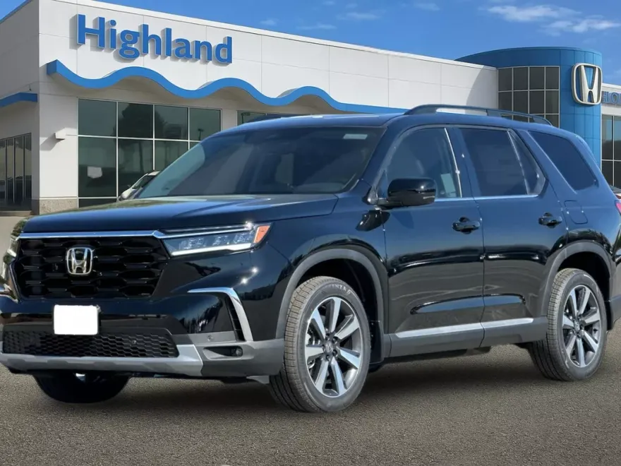 2025 Honda Pilot Touring photo 1