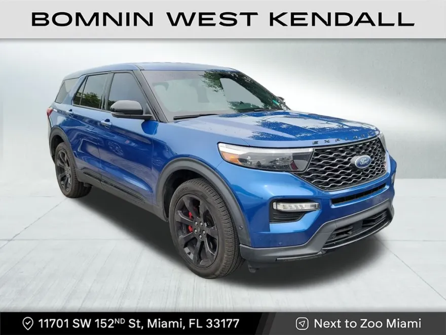 2022 Ford Explorer ST photo 1
