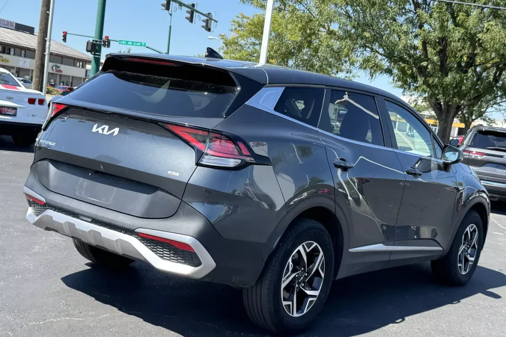 2024 Kia Sportage LX photo 1