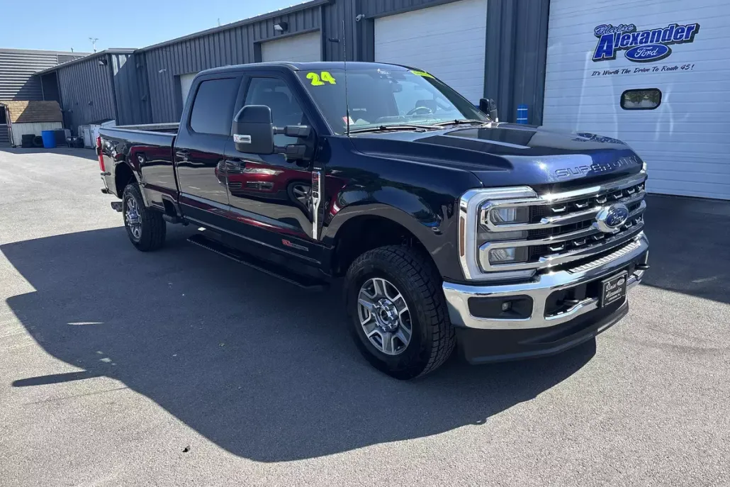 2024 Ford F-350 Lariat photo 1