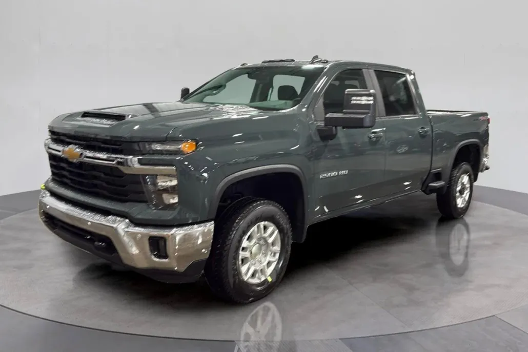 2026 Chevrolet Silverado 2500HD LT photo 1