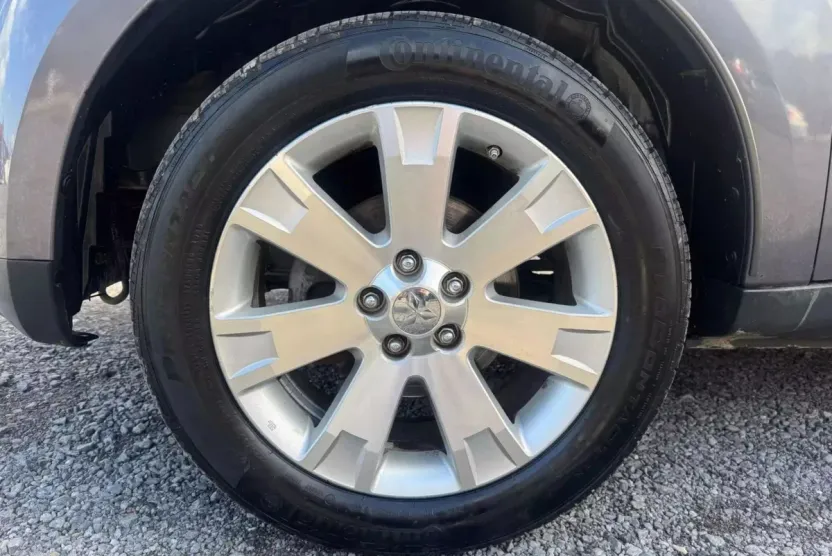 2008 Mitsubishi Outlander XLS photo 1