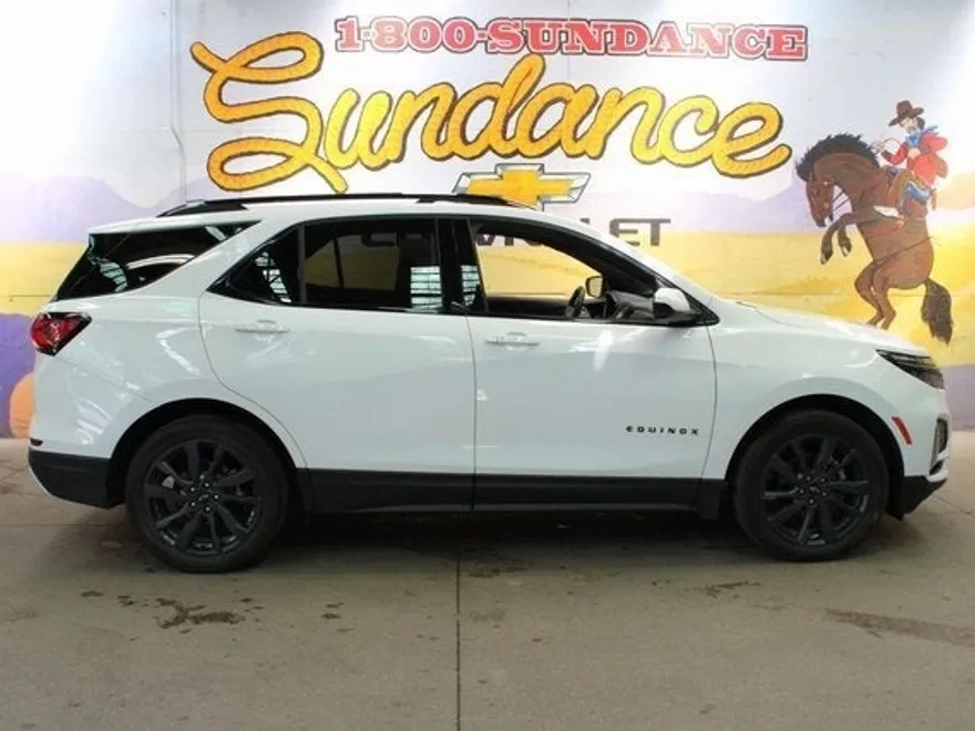 2023 Chevrolet Equinox RS photo 1