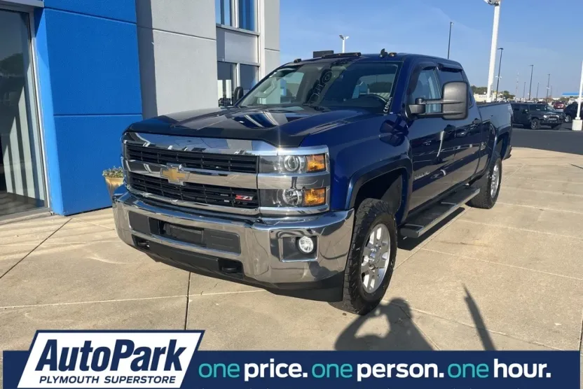 2015 Chevrolet Silverado 2500HD LT photo 1