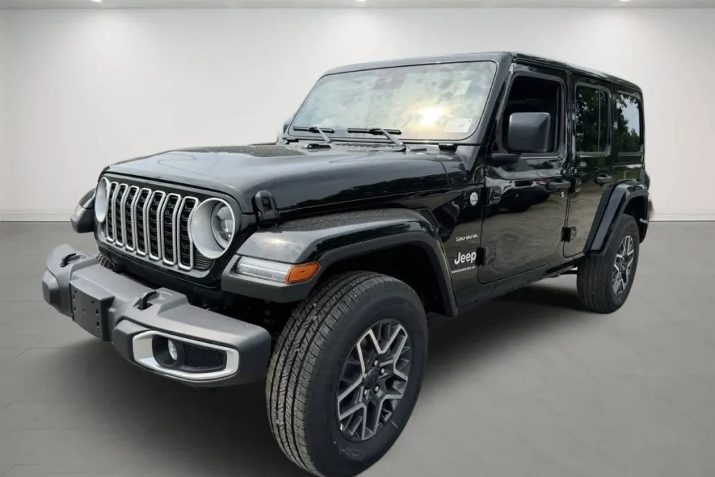 2024 Jeep Wrangler Sahara photo 1