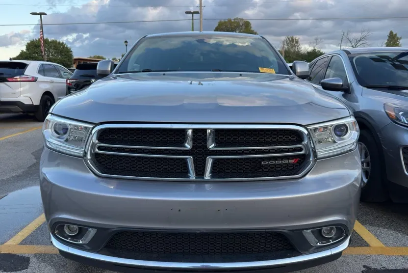 2017 Dodge Durango SXT photo 1