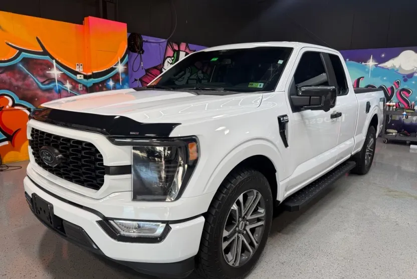 2022 Ford F-150 XL photo 1