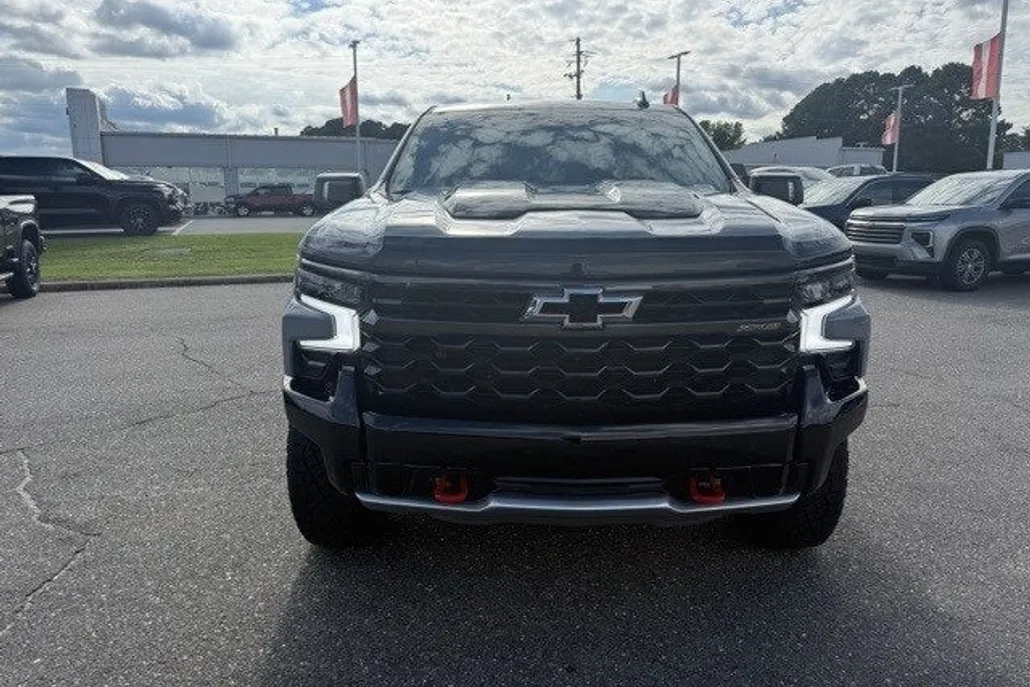 2024 Chevrolet Silverado 1500 ZR2 photo 1