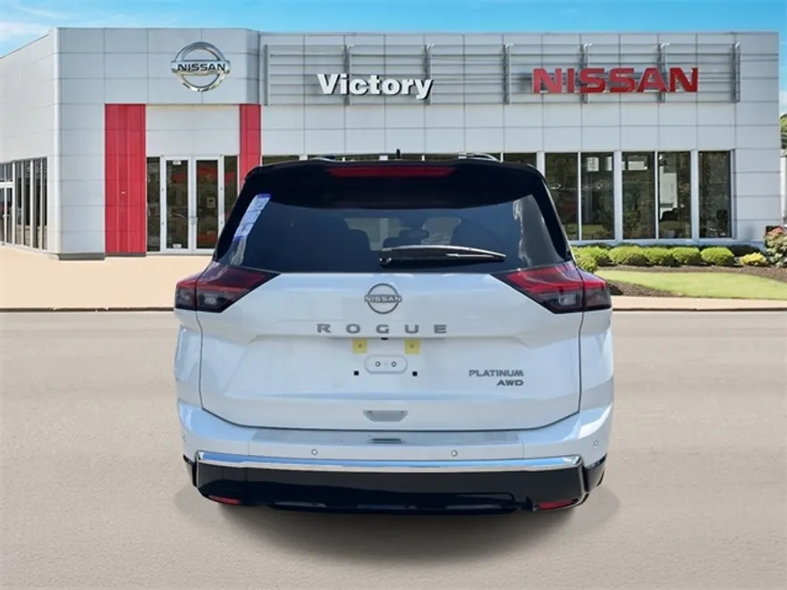 2026 Nissan Rogue Platinum photo 1