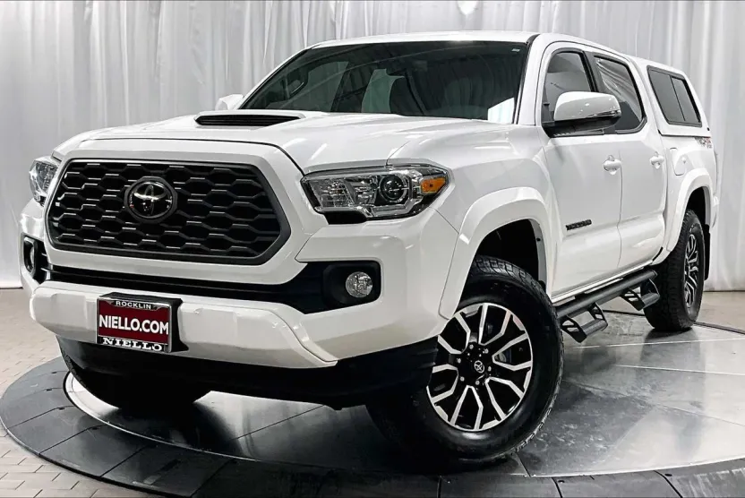 2020 Toyota Tacoma TRD Sport Double Cab V6 photo 1