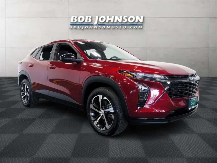 2024 Chevrolet Trax photo 1