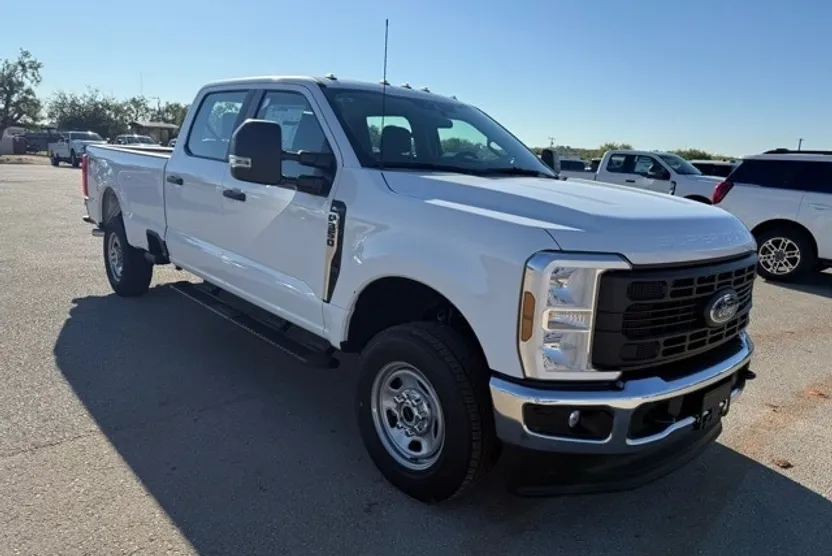 2026 Ford F-350 XL photo 1