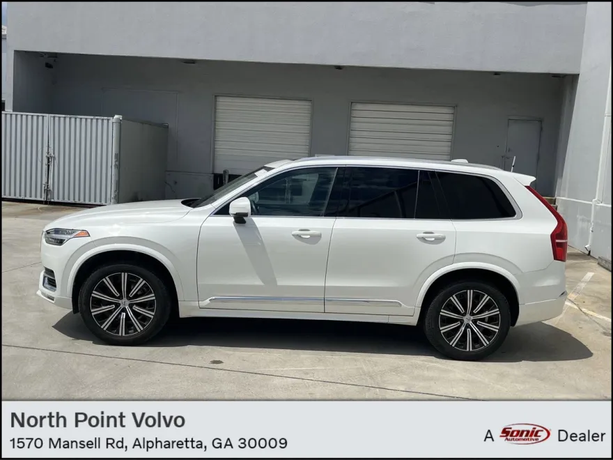 2024 Volvo XC90 B5 AWD Core photo 1