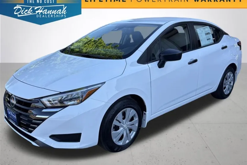 2025 Nissan Versa 1.6 S photo 1
