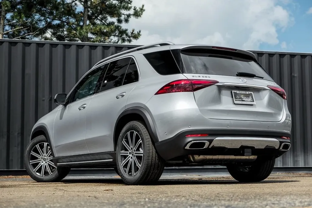 2026 Mercedes Benz GLE 350 4MATIC photo 1