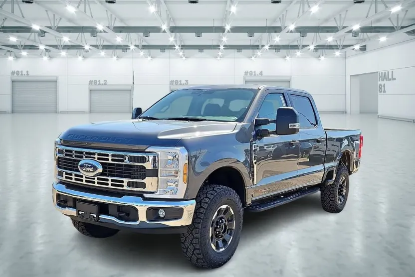 2025 Ford F-350 XLT photo 1