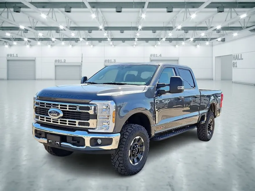 2025 Ford F-350 XLT photo 1
