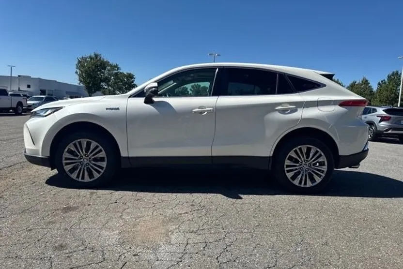2021 Toyota Venza Limited photo 1