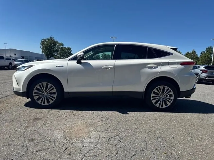 2021 Toyota Venza Limited photo 1