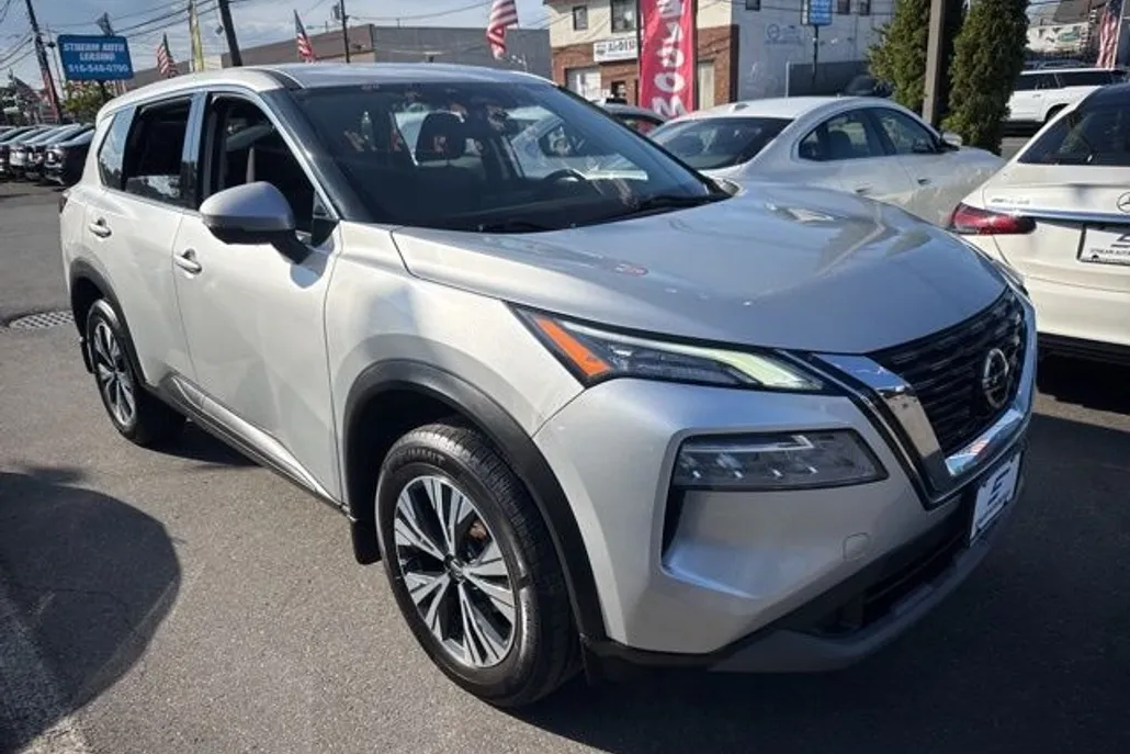 2021 Nissan Rogue SV photo 1