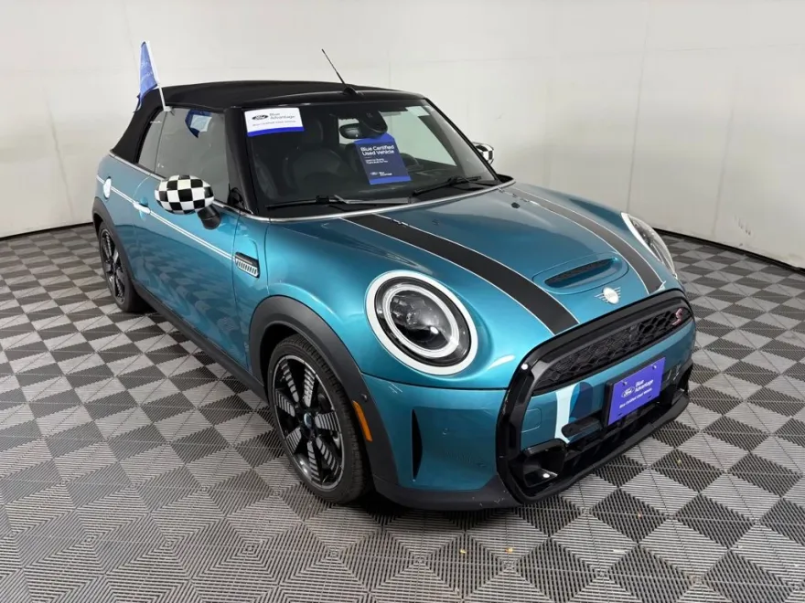 2024 Mini Cooper S Iconic Convertible photo 1