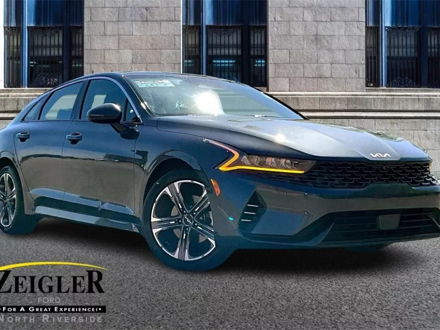 2022 Kia K5 EX photo 1