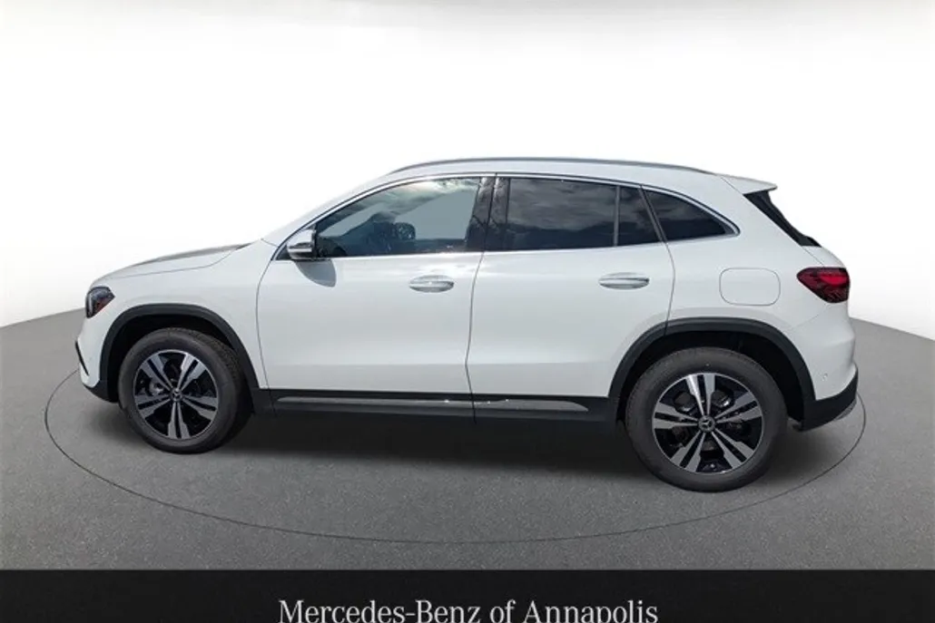 2026 Mercedes Benz GLA 250 4MATIC photo 1