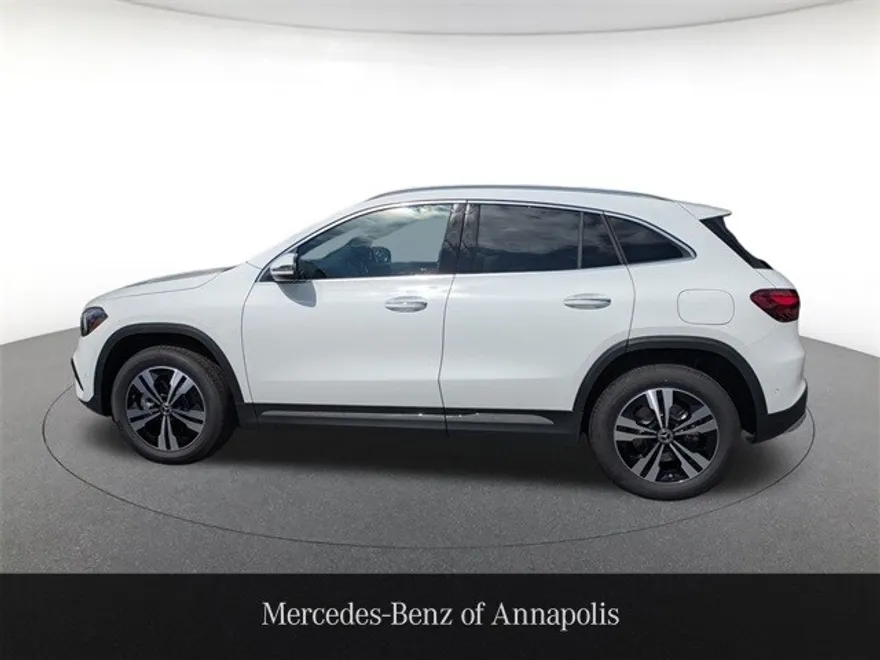 2026 Mercedes Benz GLA 250 4MATIC photo 1